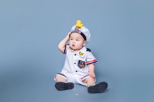 扬州宝宝老摇头怎么回事